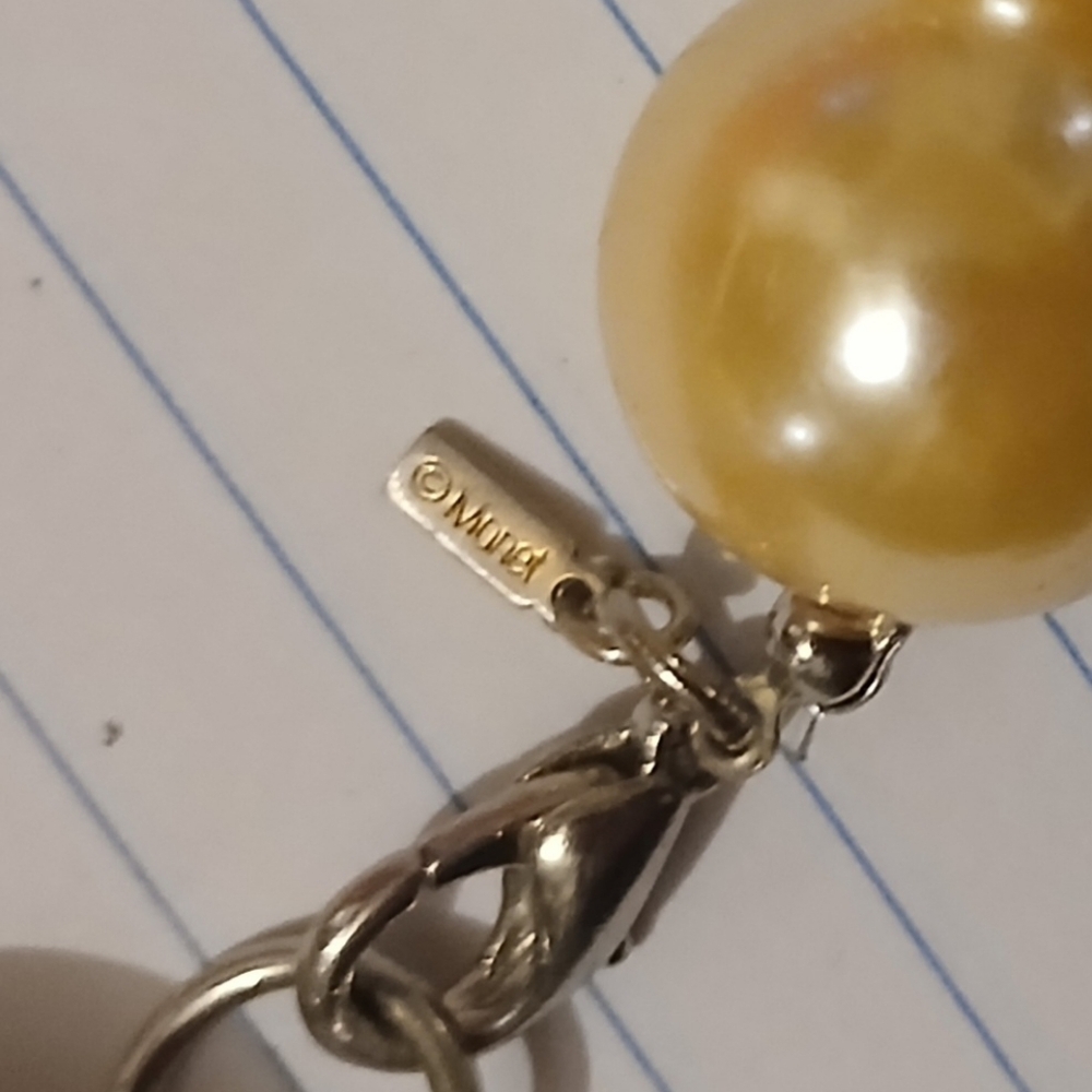 Vintage Pearls & Earrings - Picture 6 of 6